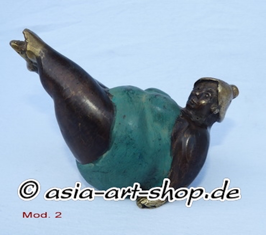 tempbronze_madame2_liegend Yoga