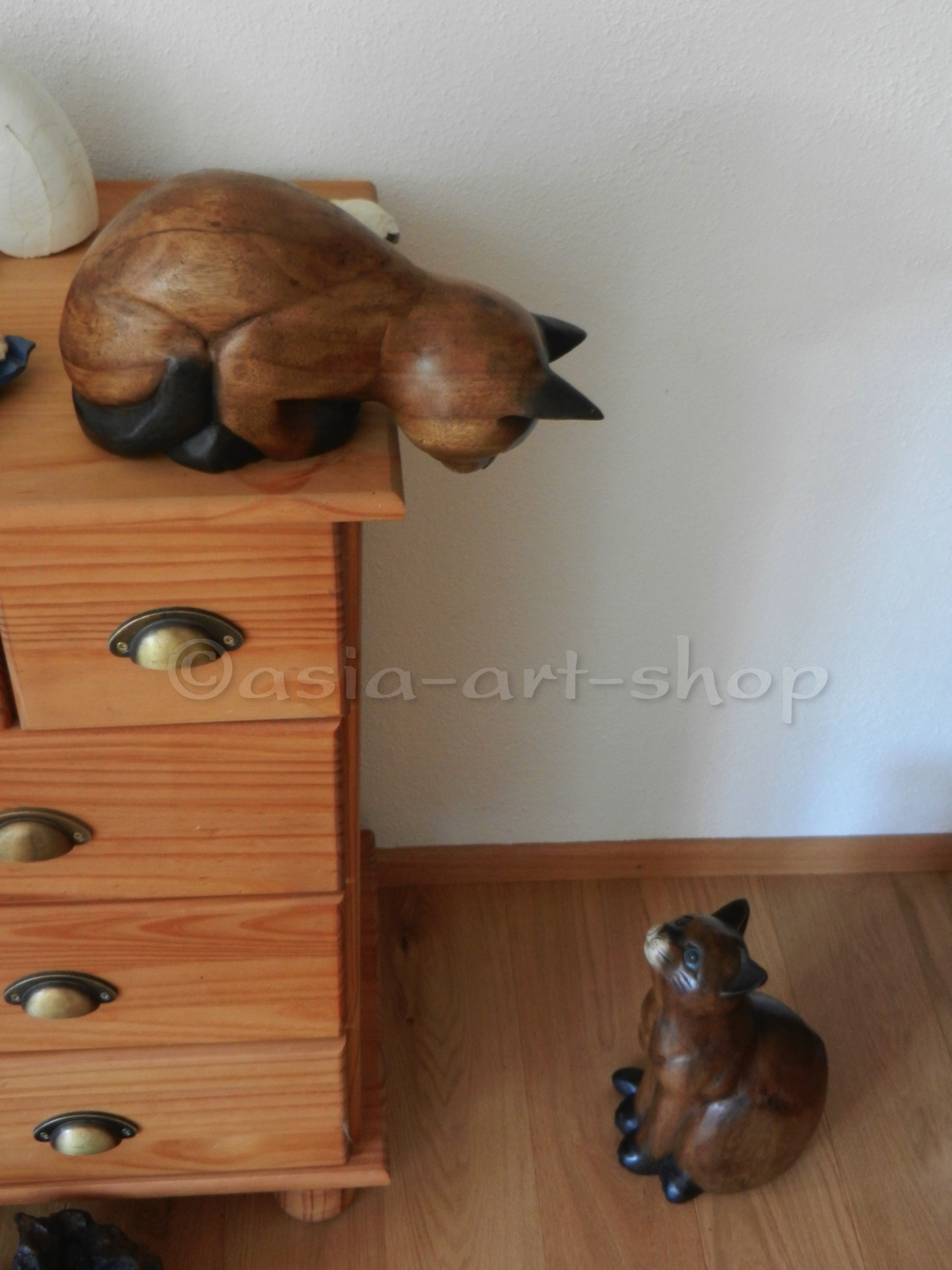 wooden cat
