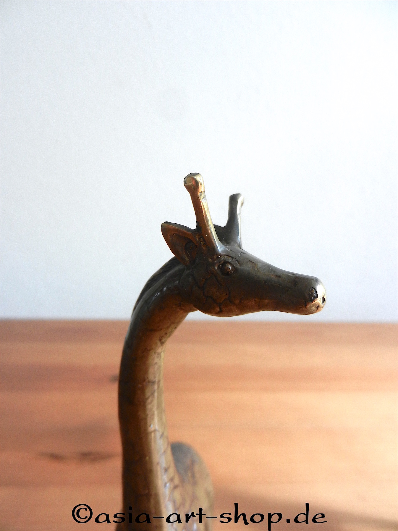 tempgiraffe_aus_bronze