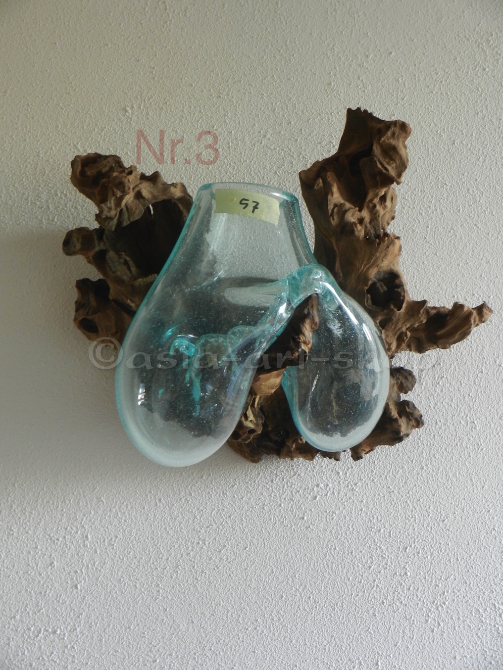 Vase auf Wurzel Wand Nr.3