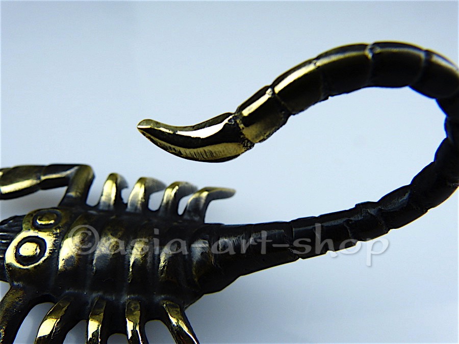scorpion de bronze