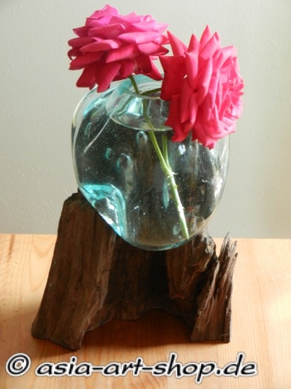 Vase auf Wurzel S