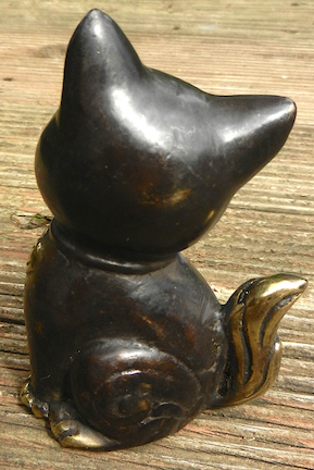 kleine Katze aus Bronze